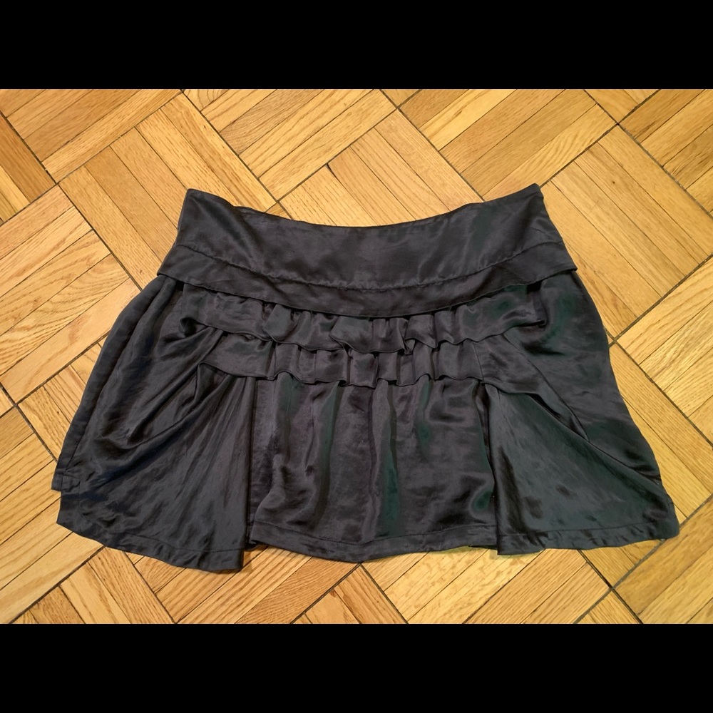 Theory dark gray ruffle mini skirt